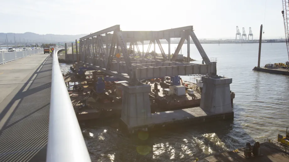 Truss being moved on a barge