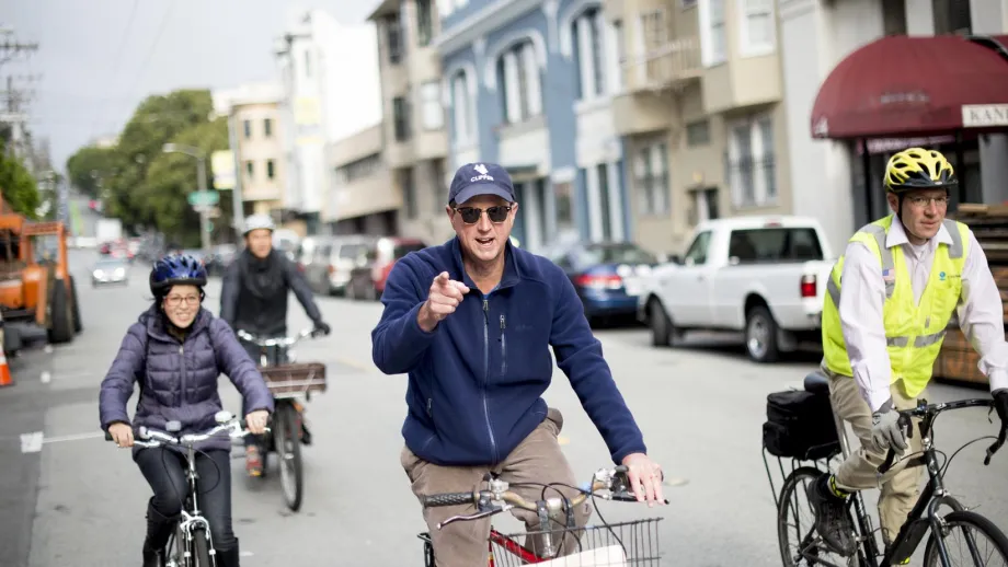 MTC Executive Director Steve Heminger biking to work