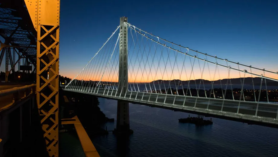 During the five-day Bay Bridge closure leading up to the Labor Day grand opening of the new East Span, construction crews worked 24/7 to add the finishing touches. 