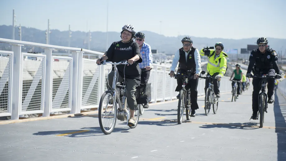 Oakland Mayor and MTC Commissioner Jean Quan leads the inaugural bike ride