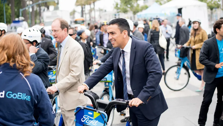 people trying out go bikes