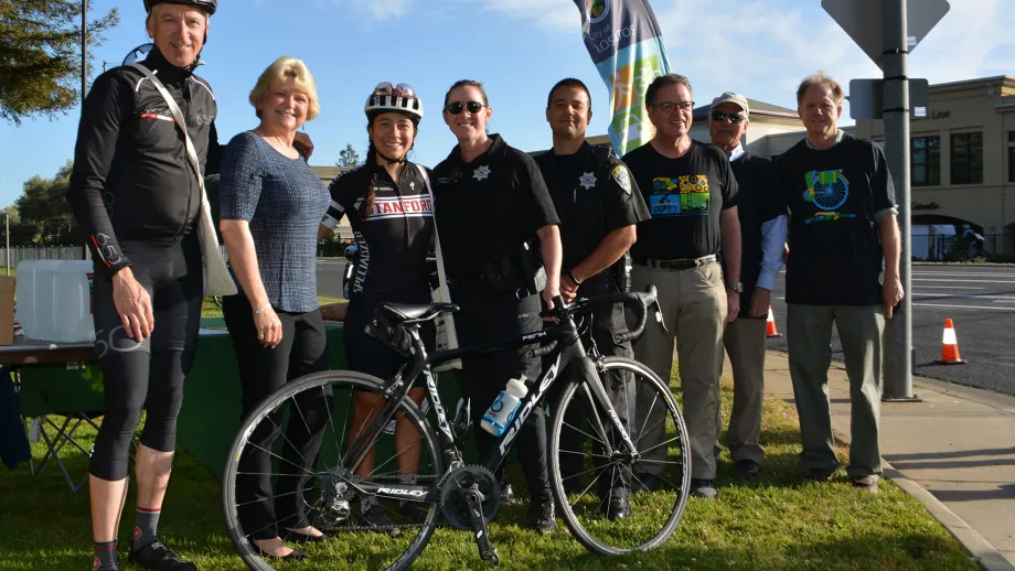 Los Altos Councilmember and MTC Commissioner Jeannie Bruins with members of the City of Los Altos Complete Streets Commission, Los Altos Police Department and Bike to Work Day riders