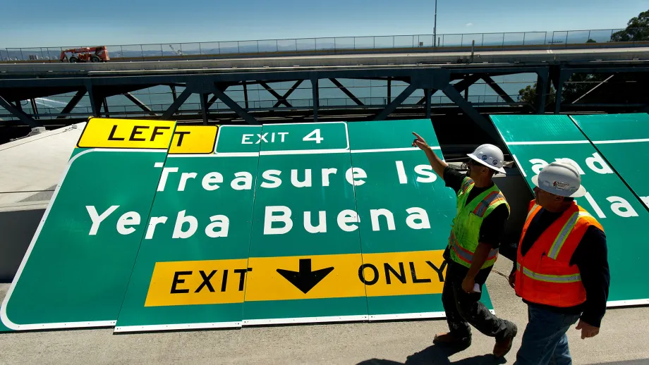 During the five-day Bay Bridge closure leading up to the Labor Day grand opening of the new East Span, construction crews worked 24/7 to add the finishing touches. 