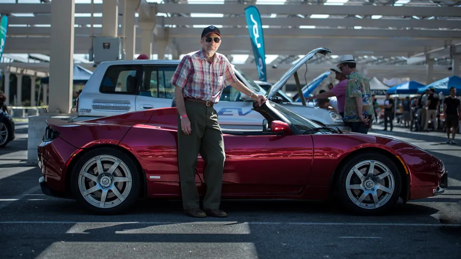 "Experience Electric" in Cupertino
