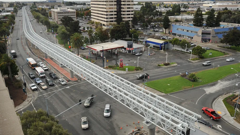 Oakland Airport Connector construction