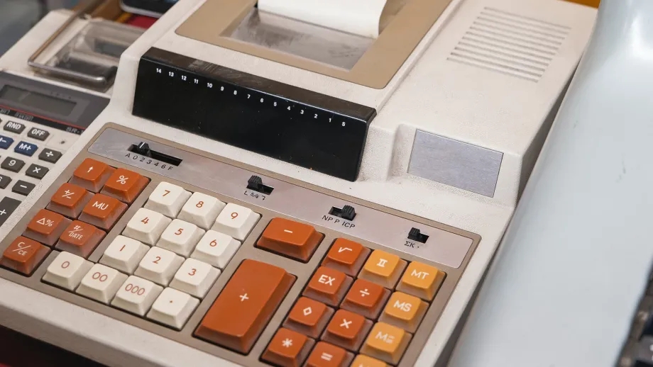 Keyboard on a ribbon calculator.