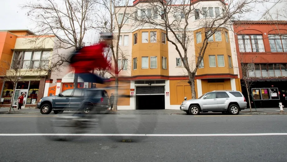 Bike and streetscape