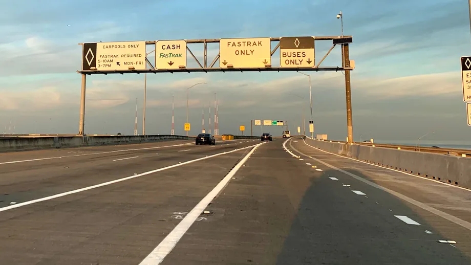 New Bus/Carpool Lane Opens On West Grand Avenue Approach to Bay Bridge